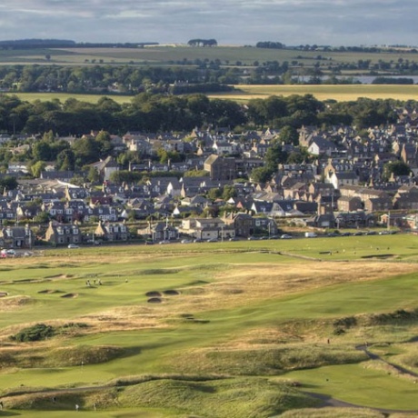 Carnoustie (6941 yards par 72)