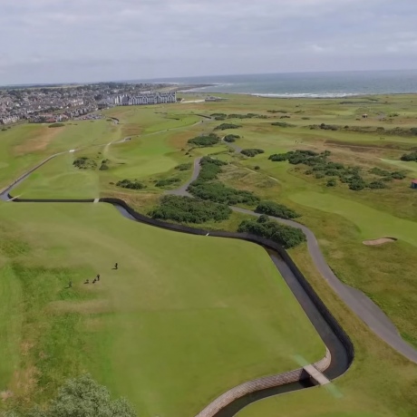 Carnoustie (6941 yards par 72)